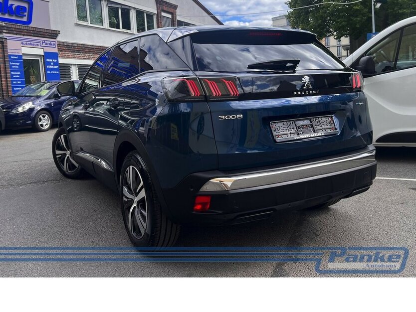 Peugeot 3008 Hybrid 225 Allure Pack EAT8*Kamera*LED*TotW 167.682 km 17.990 € Berlin 13187