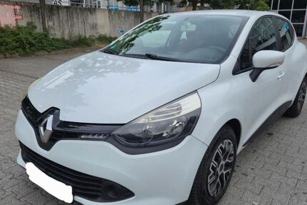 Renault Clio 121.000 km 4.750 &euro; Berlin 12045