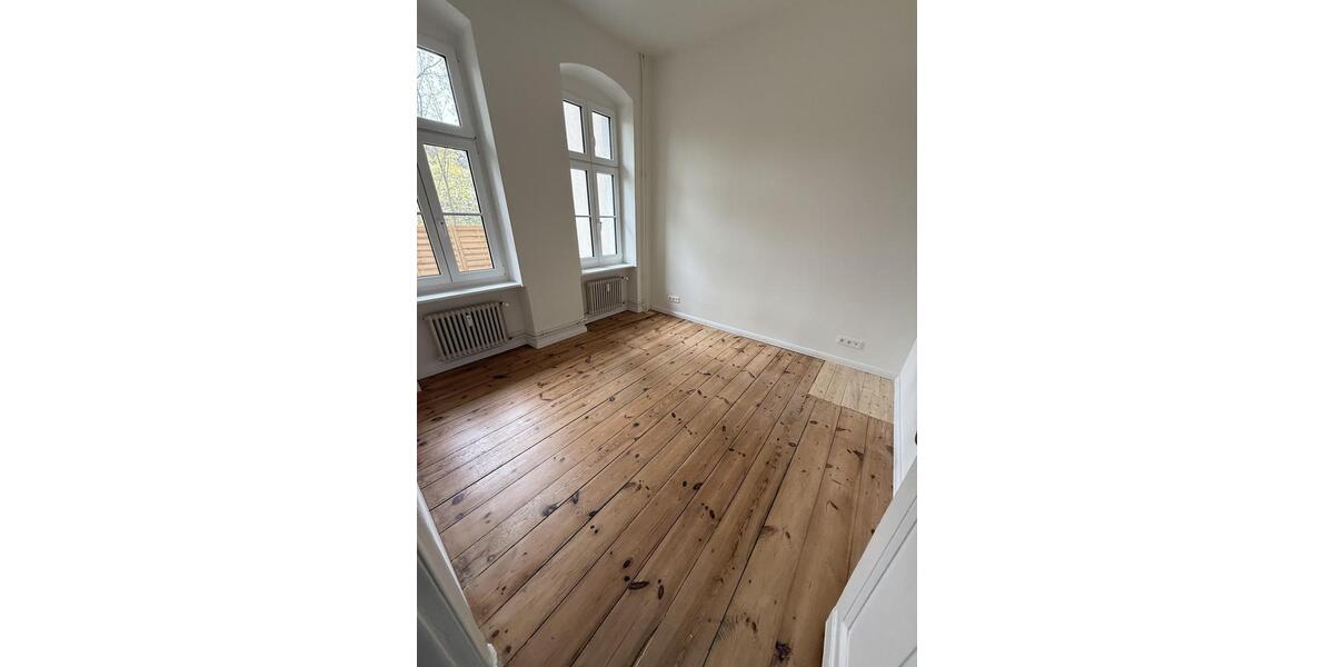 Erdgeschoßwohnung Berlin Charlottenburg-Wilmersdorf - 3 Zimmer, 95 m&sup2;, 1.850&euro; | Angebot:26223424