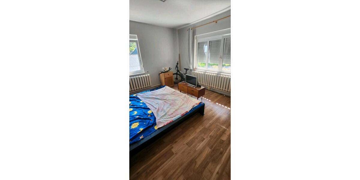 Doppelhaushälfte - 7 Zimmer, 140 m&sup2;, 56.000&euro; | Angebot:27288956