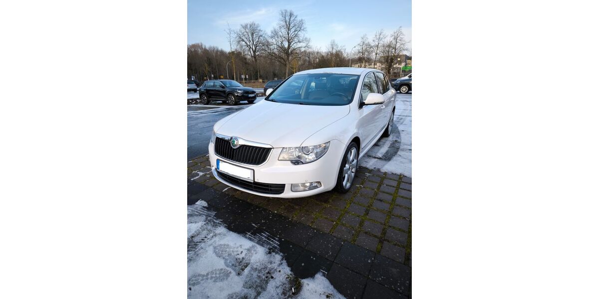 Skoda Superb 258.400 km 4.300 &euro; Teltow 14513