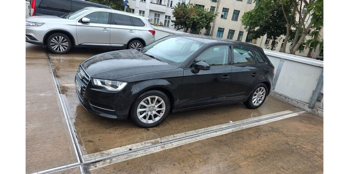 Audi A3 150.000 km 11.750 &euro; Berlin 12050