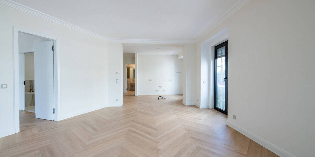 Eleganz auf höchstem Niveau - stilvolles Apartment mit Stuck, Schiebetüren & Premium-Ausstattung 3 zimmer