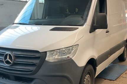 Mercedes-Benz Sprinter 148.773 km 21.490 &euro; Falkensee 14612