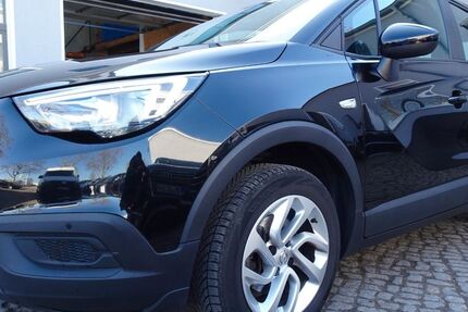 Opel Crossland (X) 69.639 km 9.900 &euro; Falkensee 14612
