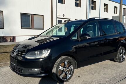 VW Sharan 299.800 km 5.700 &euro; Berlin 12681