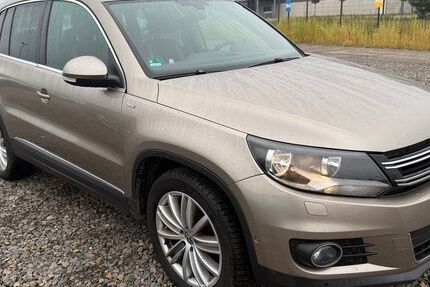 VW Tiguan 95.150 km 11.900 &euro; Berlin 10247