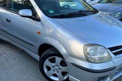 Nissan Almera 142.547 km 3.990 &euro; Berlin 13089