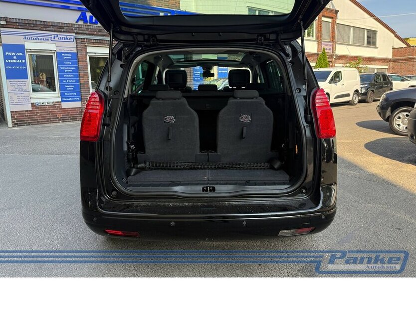 Peugeot 5008 1.6 155 THP Family plus*7Sitz*HUD*Pano*NAV* 143.915 km 7.980 € Berlin 13187
