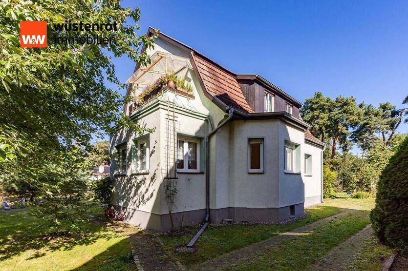 Zeuthen bei Berlin! Attraktives Zweifamilienhaus mit noch einer vermieteten Wohneinheit