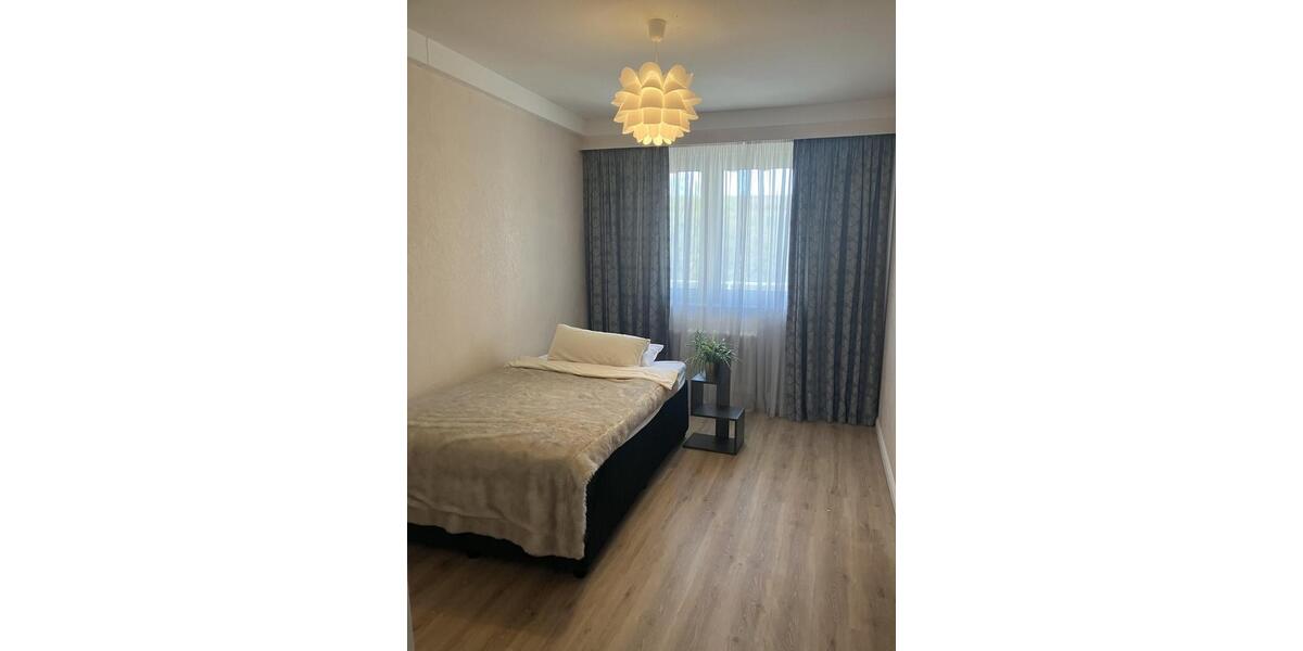 Dachgeschoßwohnung Berlin Spandau - 3 Zimmer, 82 m&sup2;, 1.350&euro; | Angebot:26660611