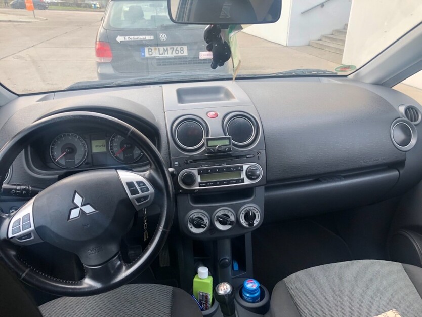 Mitsubishi Colt VI 182.000 km 4.200 € Berlin 10178