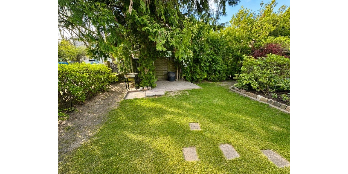 Architektenbungalow mit besonderer Raumhöhe und Südwestterrasse - Bungalow Berlin Tempelhof-Schöneberg | Angebot:26458076