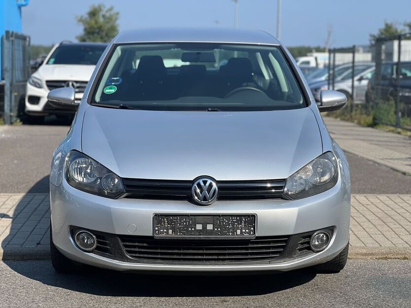 VW Golf 86.129 km 6.490 € Wildau 15745