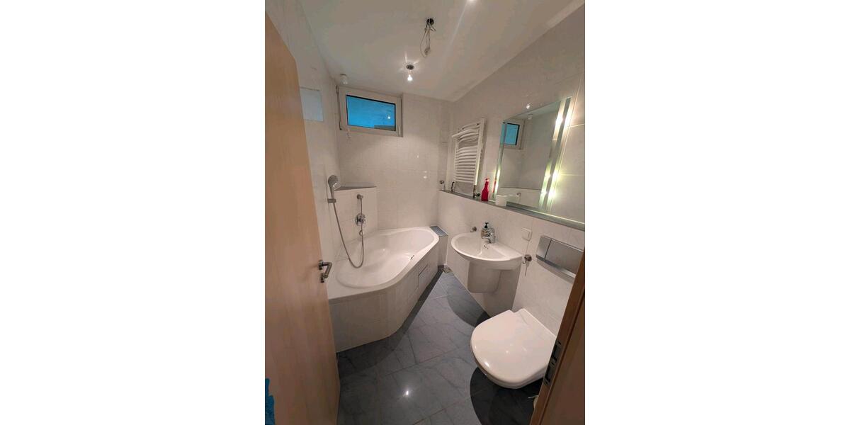 Dachgeschoßwohnung Berlin Lankwitz - 2 Zimmer, 47 m&sup2;, 239.000&euro; | Angebot:26558094