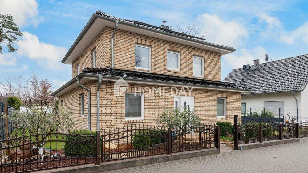 Einfamilienhaus Ludwigsfelde - 5 Zimmer, 127 m&sup2;, 739.000&euro; | Angebot:25820177