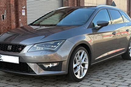Seat Leon 121.000 km 12.890 &euro; Berlin 13469