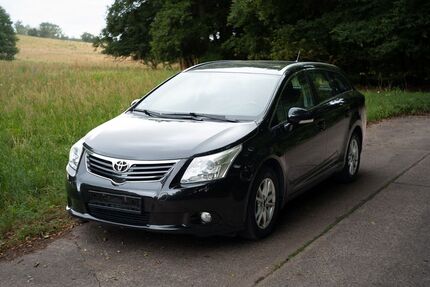 Toyota Avensis 206.000 km 4.850 &euro; Berlin 12059