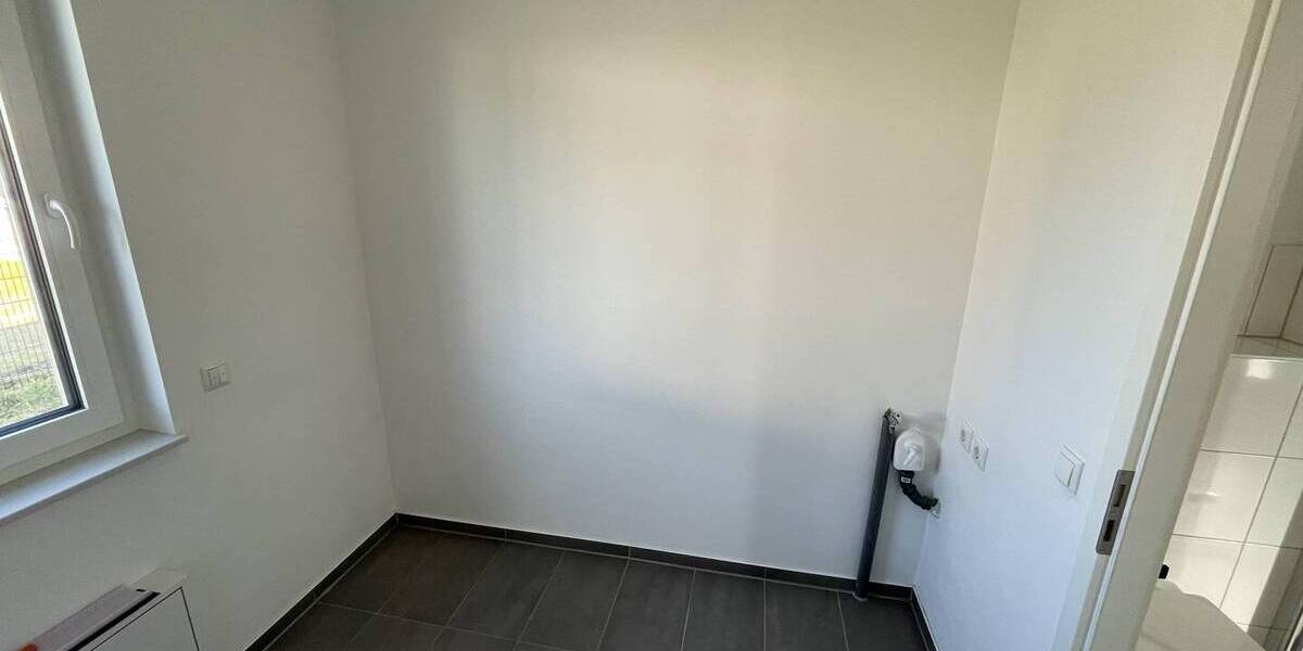 Doppelhaushälfte Schöneiche bei Berlin - 6 Zimmer, 140 m&sup2;, 2.300&euro; | Angebot:25910518
