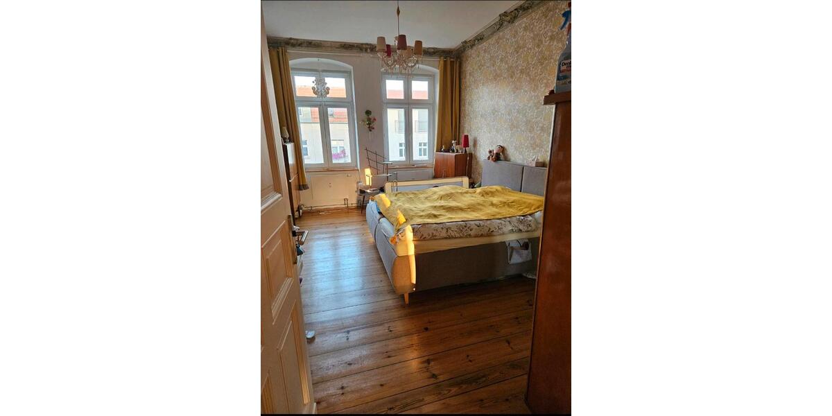 Etagenwohnung Berlin Lichtenberg - 3 Zimmer, 112 m&sup2;, 890&euro; | Angebot:27717942
