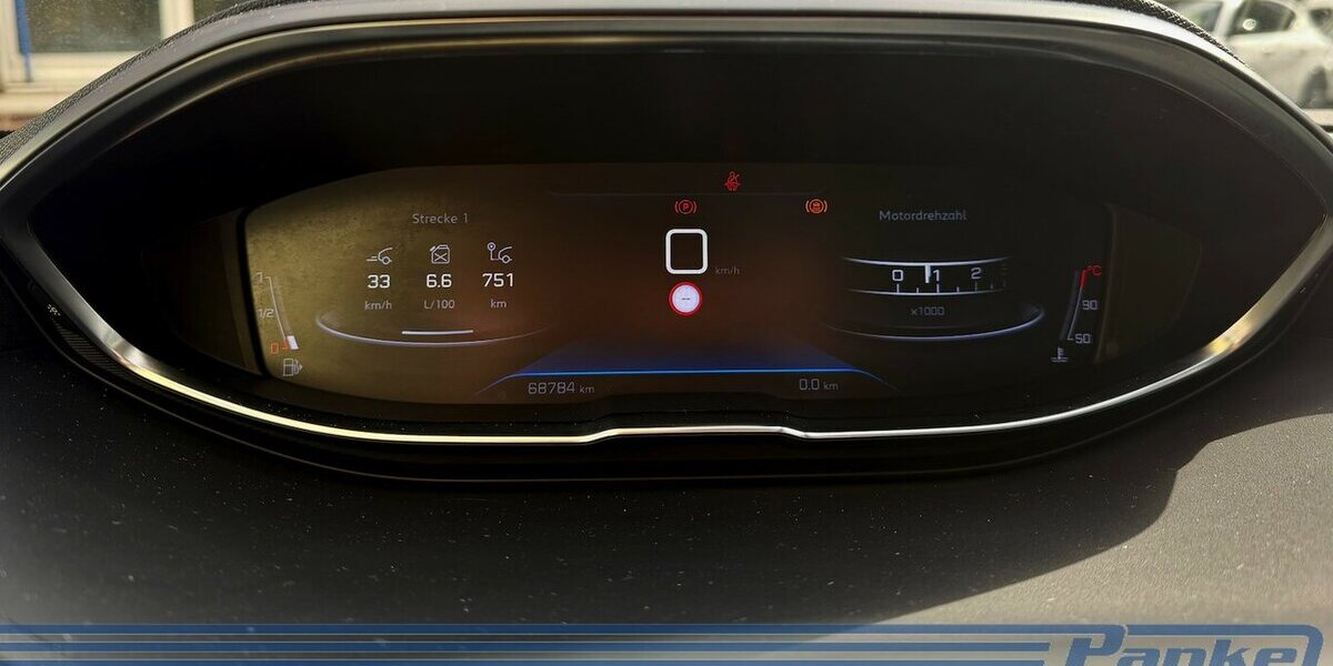 Peugeot 3008 Pano*F+R-Cam*Leder*Navi*Car-Play*E-Heck* 68.784 km 15.990 &euro; Berlin 13187