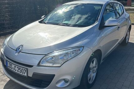 Renault Megane 121.000 km 5.300 &euro; Schönefeld 12529