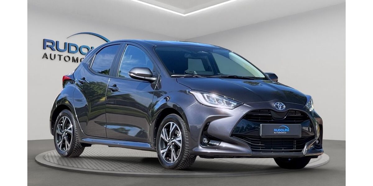 Toyota Yaris 4.000 km 21.999 &euro; Berlin 13088
