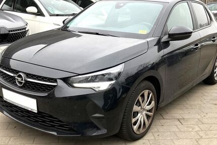 Opel Corsa 29.399 km 17.999 &euro; Berlin 10829