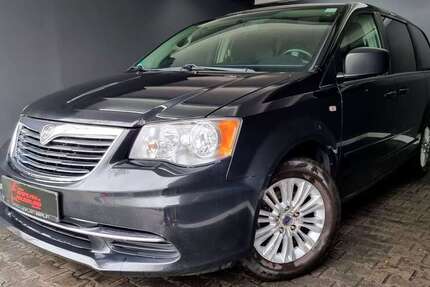 Lancia Voyager