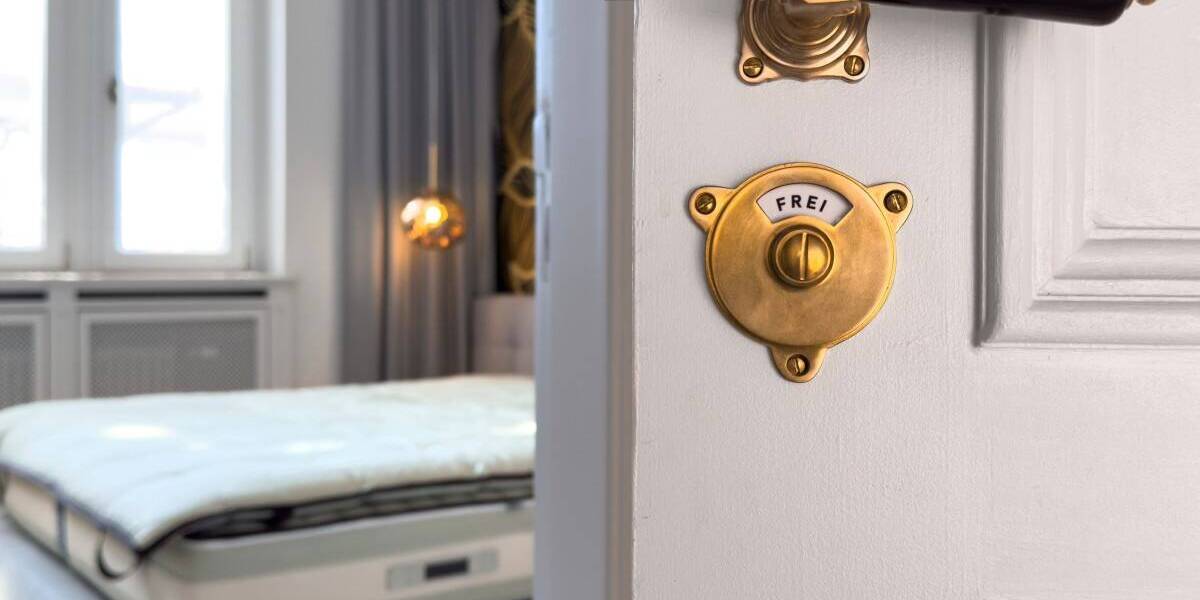 Etagenwohnung Berlin Charlottenburg - 2 Zimmer, 78 m&sup2;, 990.000&euro; | Angebot:26020183