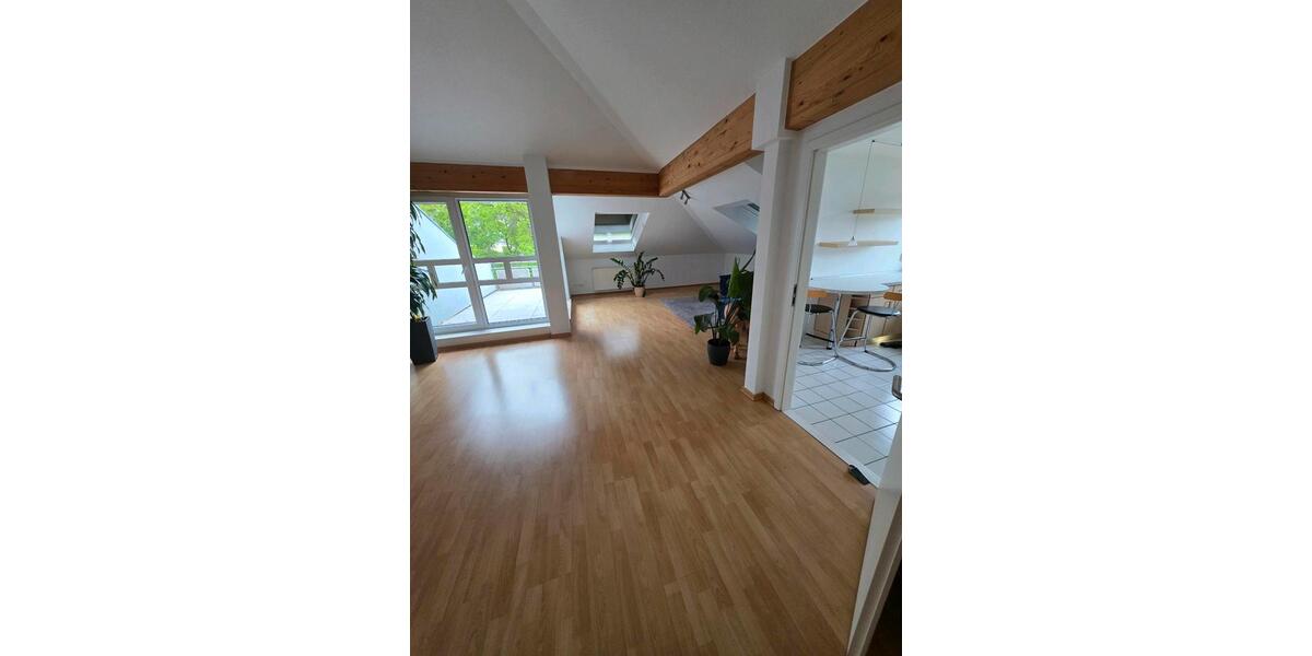 Dachgeschoßwohnung Kleinmachnow - 2 Zimmer, 70 m&sup2;, 1.176&euro; | Angebot:26481403