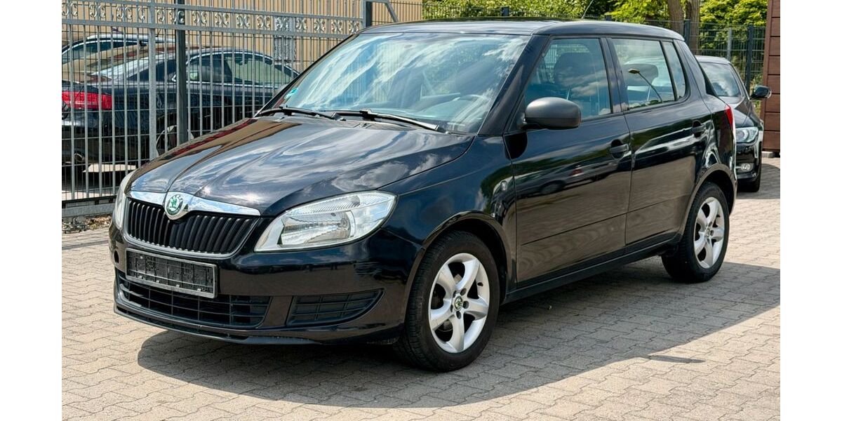 Skoda Fabia 180.133 km 2.690 &euro; Blankenfelde-Mahlow 15827