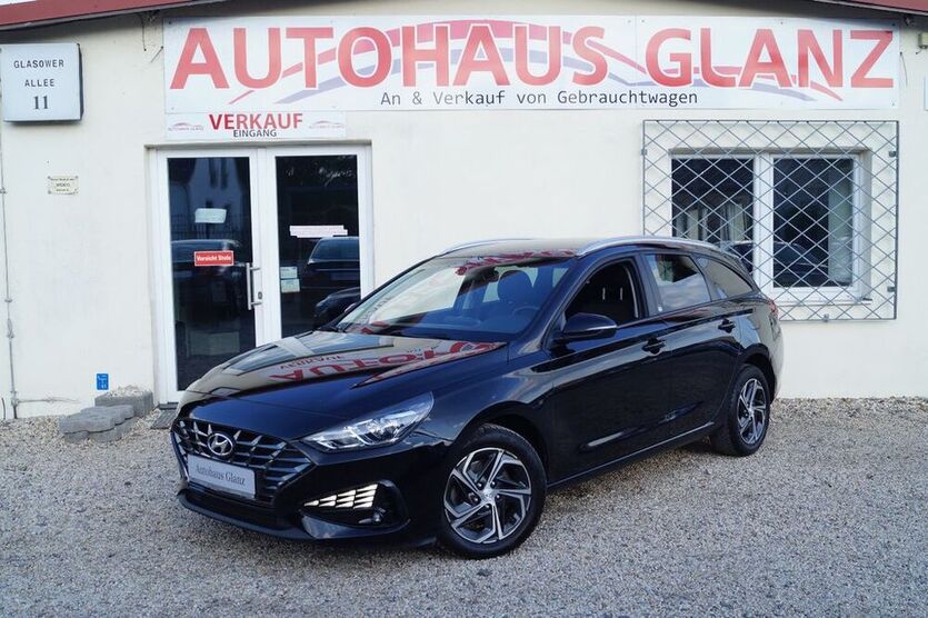 i30