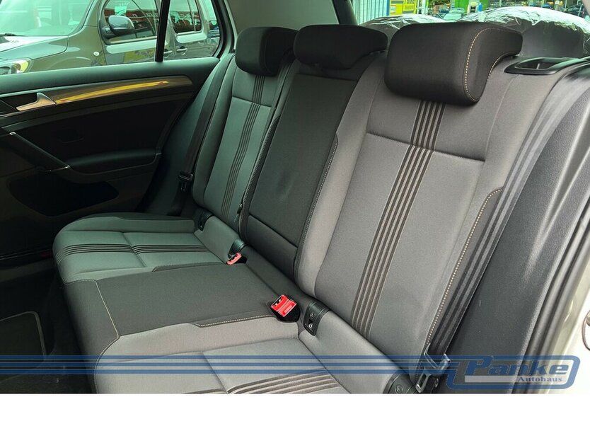 VW Golf VII Allstar BMT*PDC*Xenon*SHZ*Tempo* 94.457 km 12.990 € Berlin 13187