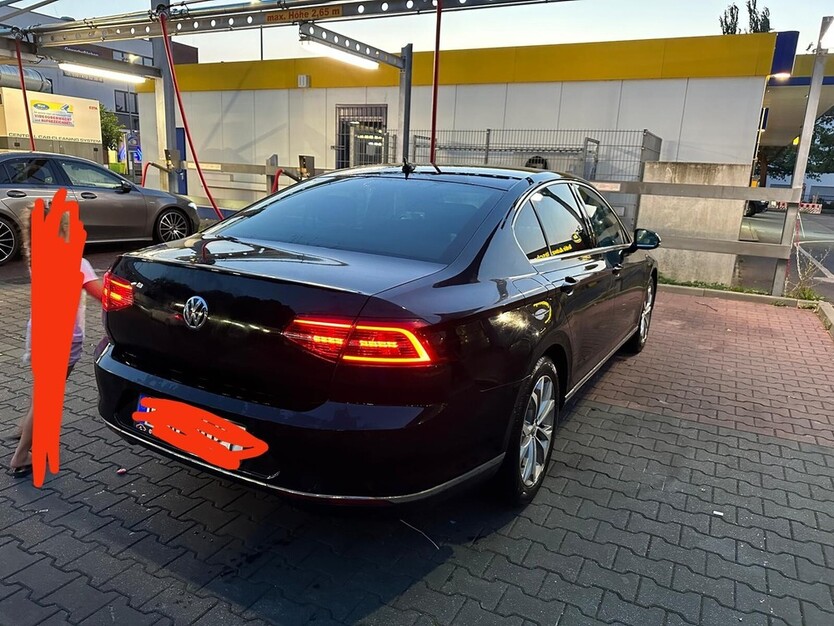 VW Passat 197.000 km 13.000 € Berlin 10178