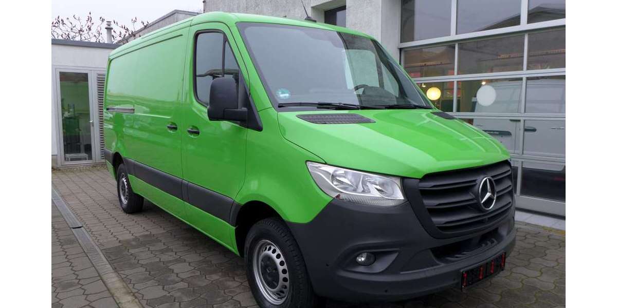 Mercedes-Benz Sprinter 146.635 km 18.990 &euro; Berlin 13086
