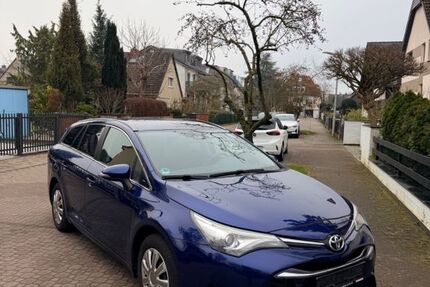 Toyota Avensis 157.340 km 13.700 &euro; Berlin 12107