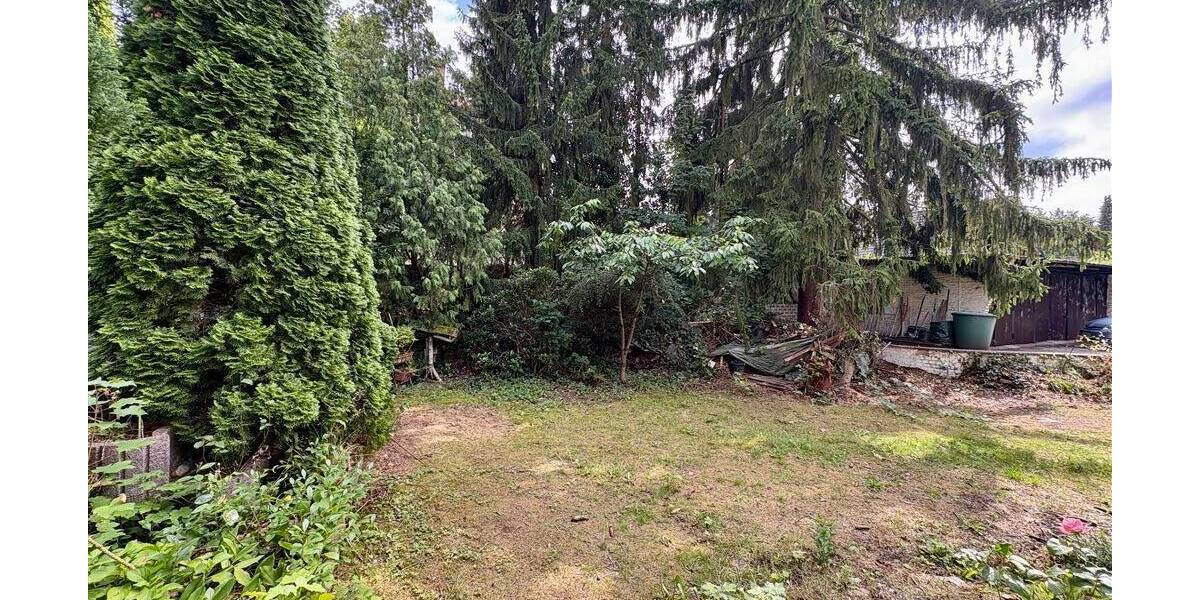 Bauprojekt mit Potenzial: Großes Eckgrundstück - Abriss oder Sanierung möglich zimmer