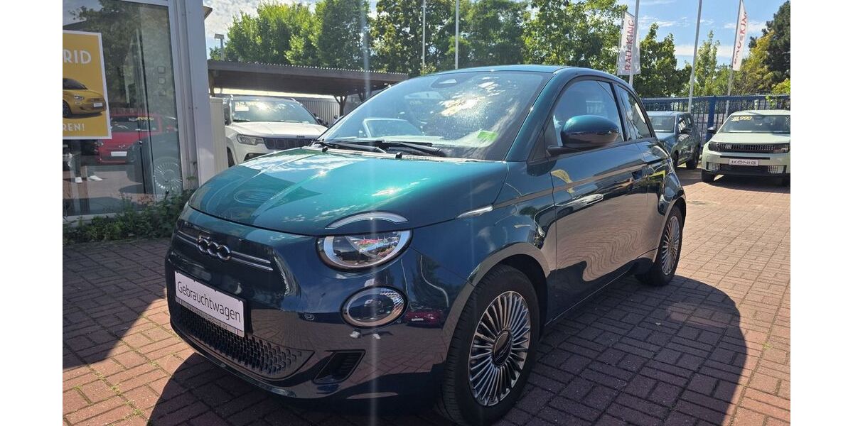 Fiat 500 23.106 km 18.999 &euro; Berlin 13599