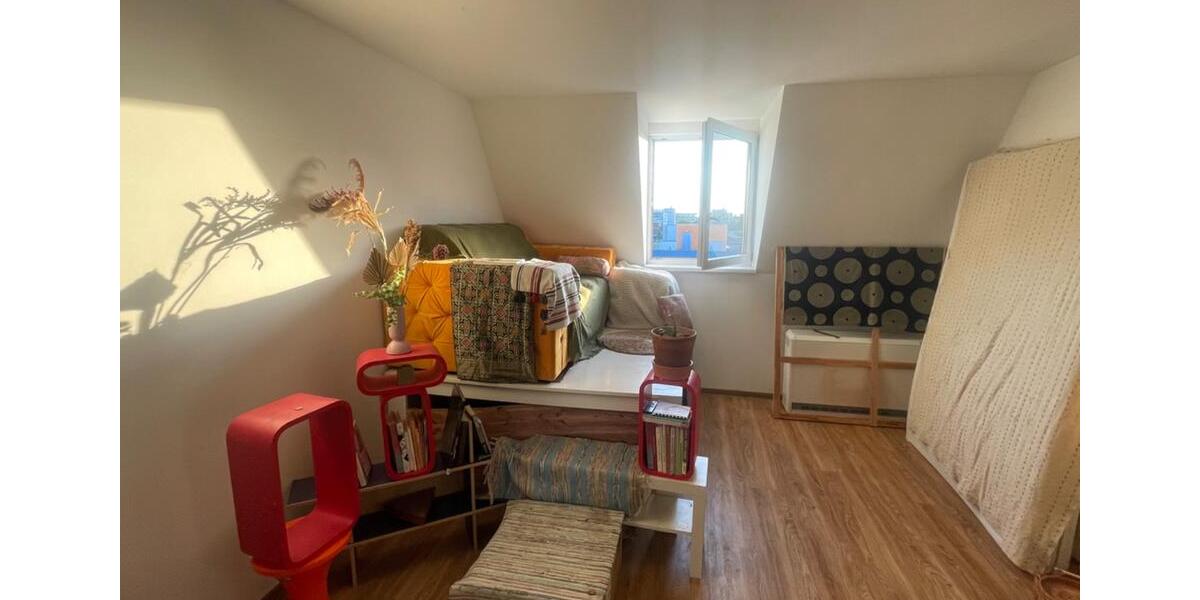 Dachgeschoßwohnung Berlin Neukölln - 1 Zimmer, 38 m&sup2;, 180&euro; | Angebot:26420897