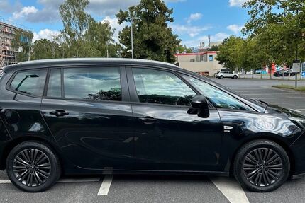 Opel Zafira Tourer 162.000 km 12.495 &euro; Berlin 13597