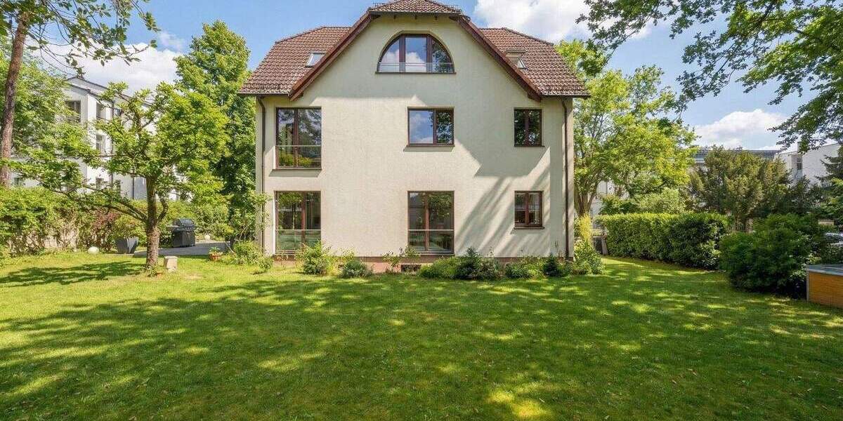 Einfamilienhaus Berlin Nikolassee - 7 Zimmer, 238 m&sup2;, 2.495.000&euro; | Angebot:25753819