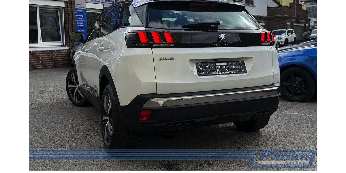 Peugeot 3008 Pano*F+R-Cam*Leder*Navi*Car-Play*E-Heck* 68.784 km 15.990 &euro; Berlin 13187