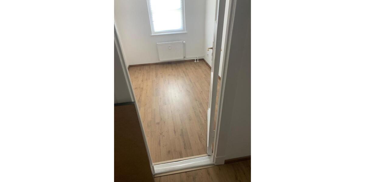 Etagenwohnung Berlin Lichtenberg - 3 Zimmer, 9 m&sup2;, 550&euro; | Angebot:26095526