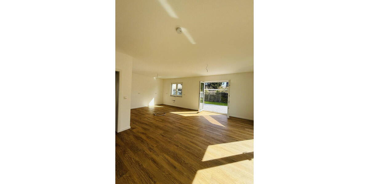 Einfamilienhaus Berlin Kaulsdorf - 4 Zimmer, 154 m&sup2;, 2.800&euro; | Angebot:26355994