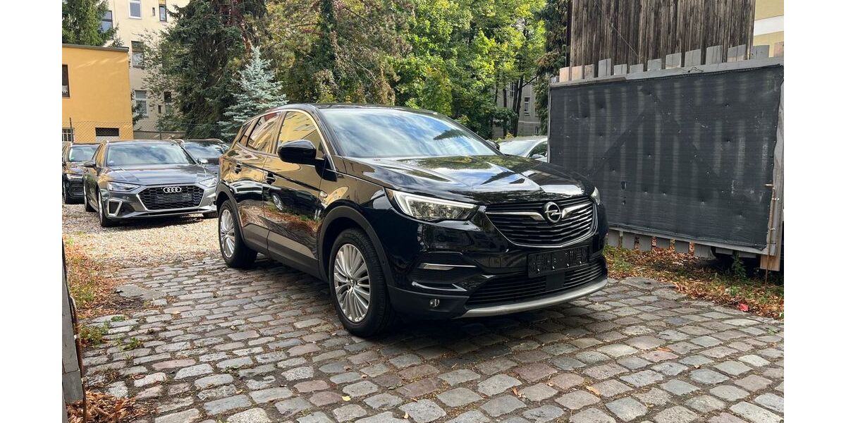 Opel Grandland (X) 154.000 km 11.800 &euro; Berlin 12103