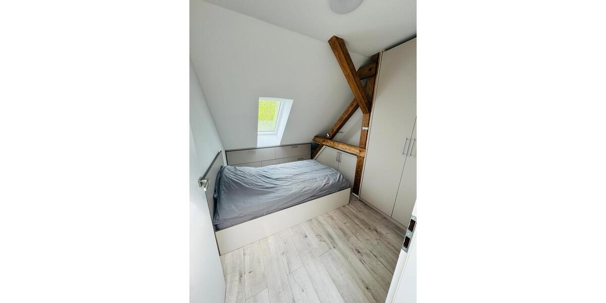 Dachgeschoßwohnung Berlin Spandau - 3 Zimmer, 56 m&sup2;, 1.600&euro; | Angebot:26441938