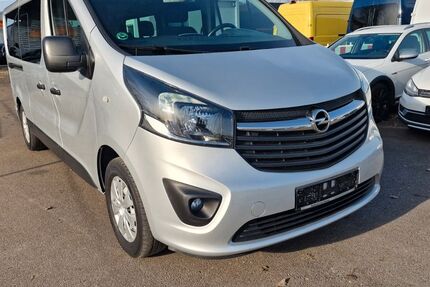 Opel Vivaro 205.428 km 13.200 &euro; Berlin 13055