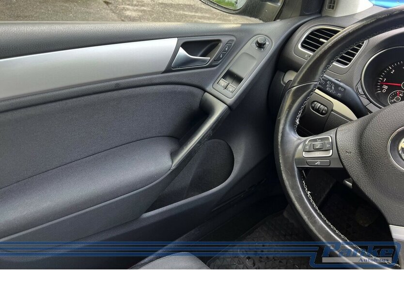 VW Golf VI Team Lim*SHZ*Klima*PDC*Tempo* 206.982 km 4.990 € Berlin 13187