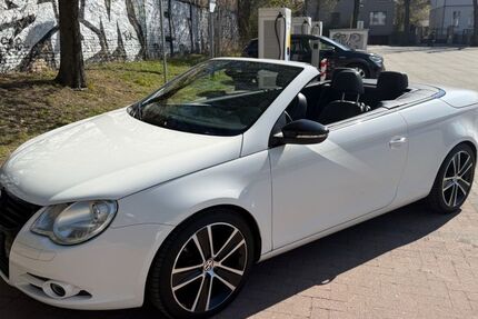 VW Eos 216.085 km 7.800 &euro; Berlin 13086